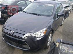 تويوتا يارس